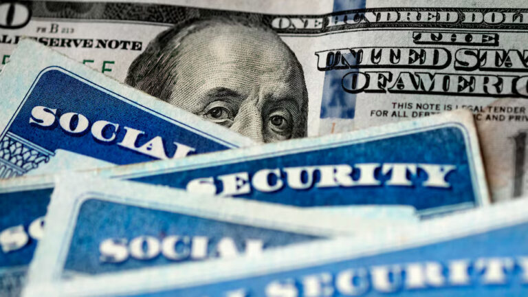 Illustration of a social security break-even calculator to determine the best age to claim benefits