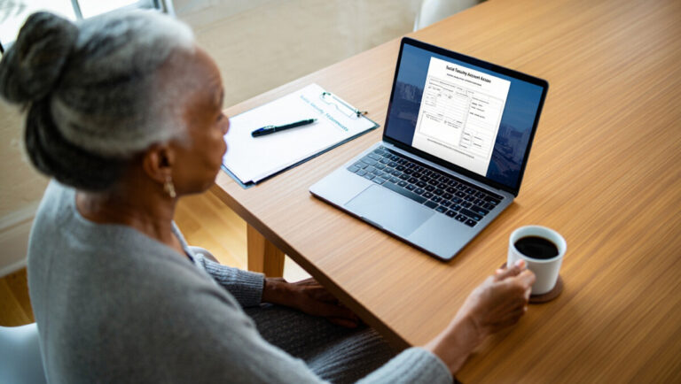 Social Security website outages causing disruptions in benefits for SSI recipients